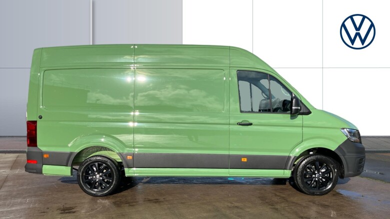 Volkswagen Crafter Cr35 Mwb Diesel Fwd 2.0 TDI 140PS Commerce Plus High Roof Van